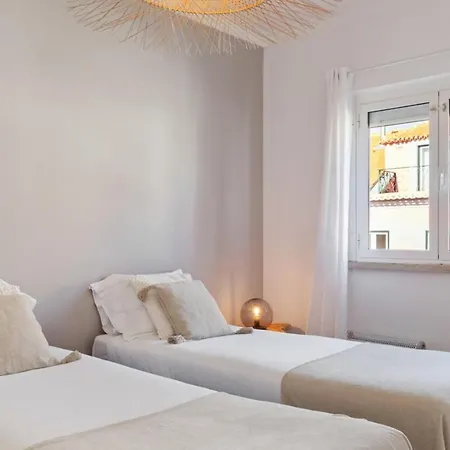 Lejlighed Charming 2 Bedroom With Balcony Lisboa